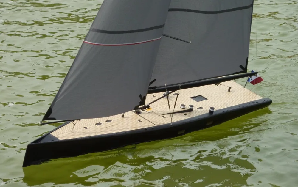 Wally Tango superyacht RC at 1:25 scale – full scratch build log!